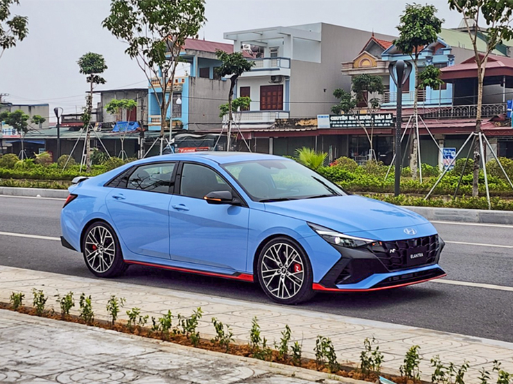 Hyundai Elantra N xuất hiện trên đường phố Việt, ngày ra mắt không còn xa - 3