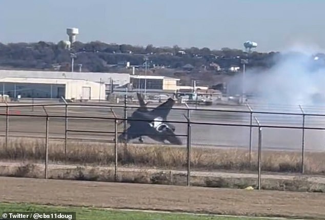 Chiếc F-35B gặp sự cố tại căn cứ Fort Worth, bang Texas, Mỹ.
