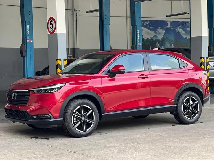 Ảnh thực tế Honda HR-V bản G tại đại lý, giá 699 triệu đồng - 9