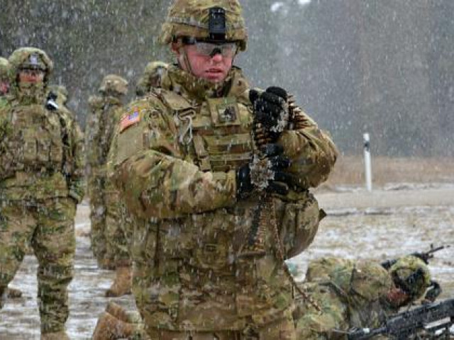 Thế giới - Mỹ triển khai quân cách biên giới Nga 20 km, Anh có động thái "lạ"