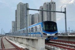 Tin tức trong ngày - Tàu metro số 1 đã về ga Bình Thái, sẵn sàng chạy thử nghiệm đoạn trên cao