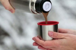 Sức khỏe đời sống - Dùng bình giữ nhiệt khi trời lạnh tuyệt đối không làm điều này nếu không sẽ nguy hiểm đến sức khoẻ