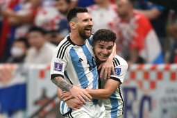 Argentina hồi sinh sau cú sốc nhờ ma thuật Messi, 6 trận đỉnh cao vào chung kết