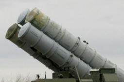 FT: Ukraine sắp hết “vũ khí sống còn”