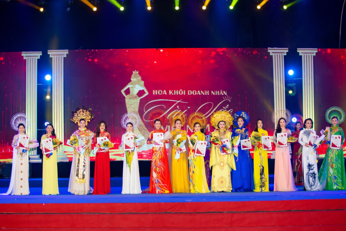 Doanh nhân Trần Thị Ngọc Thủy đăng quang Á khôi 3 cuộc thi Hoa khôi Doanh nhân Tài sắc Việt Nam 2022 - 6