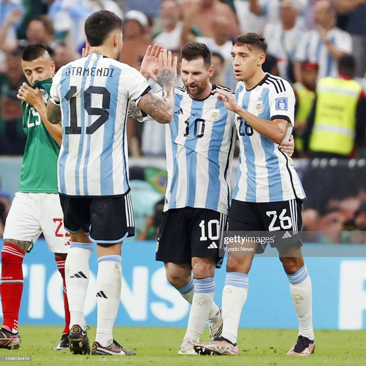 Các phù thủy Argentina cố gắng dùng "sức mạnh siêu nhiên" để&nbsp;giúp Messi và các đồng đội thi đấu tốt