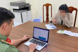 Tin tức trong ngày - Công an Lâm Đồng triệu tập 4 người rao bán giấy mời dự khai mạc Festival hoa Đà Lạt