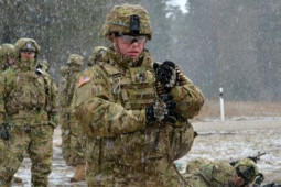 Thế giới - Mỹ điều quân tới sát vách Nga, Moscow đưa "quái thú Bắc Cực" đến Ukraine