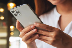 Thời trang Hi-tech - Chiến lược mua iPhone thông minh cho người dùng