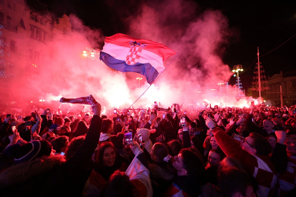 Người hâm mộ Croatia ăn mừng tại thủ đô Zagreb.