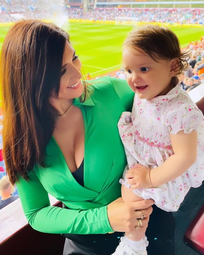 BXH độ sexy của dàn Wags tuyển Argentina: Vợ "vua bóng đá" Messi có phải số 1? - 11