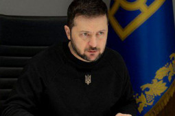 Thế giới - Ông Putin đến Belarus, tổng thống Ukraine kêu gọi khẩn