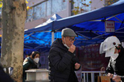 Thế giới - Trung Quốc xác nhận những ca tử vong COVID-19 đầu tiên sau nới lỏng