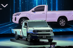 Bộ đôi xe bán tải điện mới của Toyota ra mắt thị trường Đông Nam Á