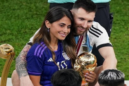 Thế giới - Hình ảnh Messi ăn mừng vô địch World Cup cùng vợ và 3 con trai
