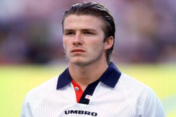 Đàn ông - Dù đã U50, David Beckham thừa tiêu chí để là người đàn ông quyến rũ nhất thế giới