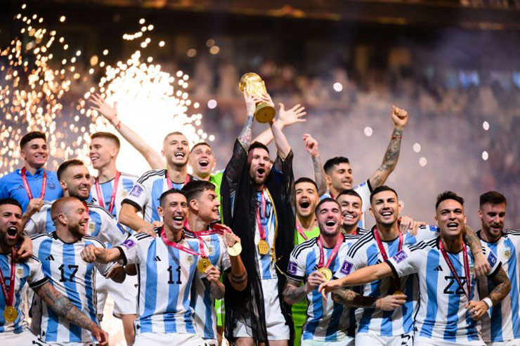Argentina soán ngôi Pháp, vô địch World Cup: Messi hay SAO nào hay nhất trận? - 1