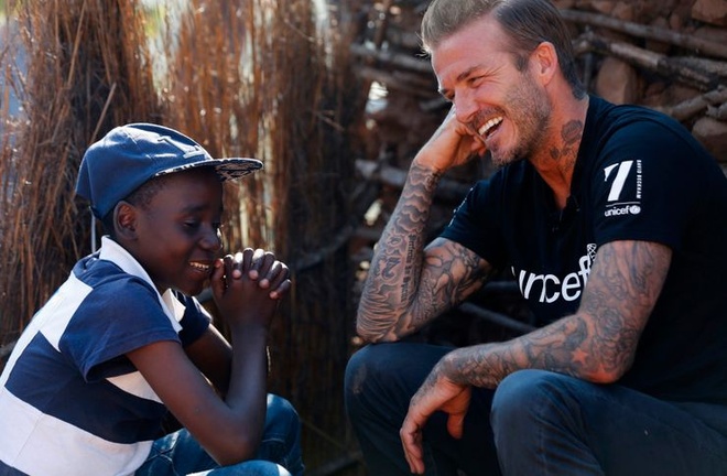 David Beckham còn thường xuyên tham gia các hoạt động thiện nguyện.