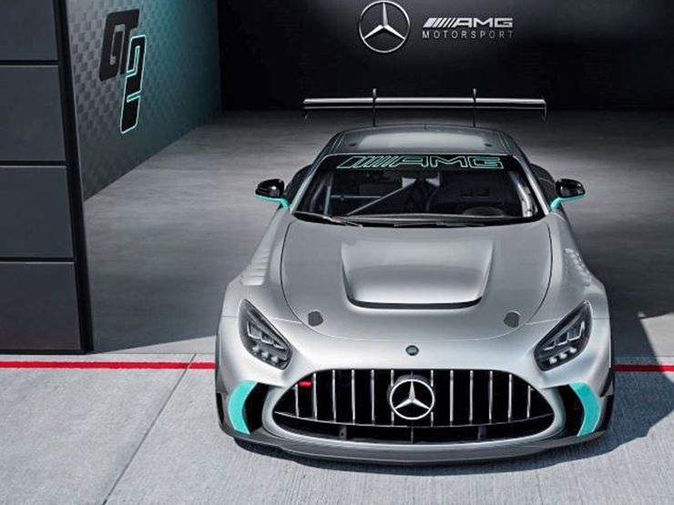 Mercedes-AMG GT2 ra mắt toàn cầu, mẫu xe đúng nghĩa dành cho trường đua - 1