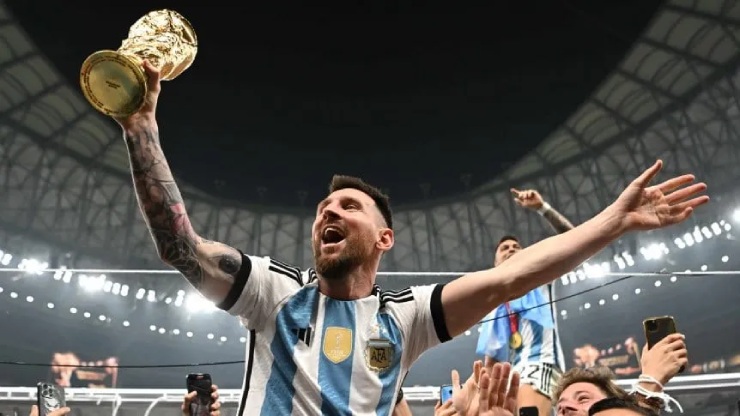 Messi vẫn muốn tiếp tục cống hiến cho ĐT Argentina sau khi "lên đỉnh" thế giới