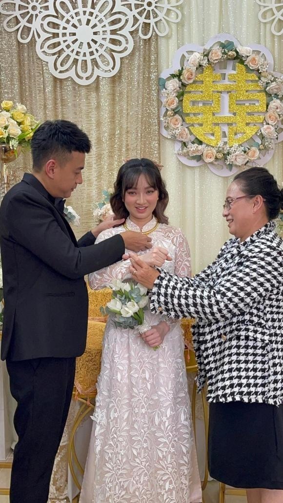 &#34;Trai nhảy&#34; Ngọc Thuận bật khóc trong đám cưới với vợ kém 17 tuổi - 6