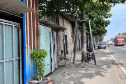 Pháp luật - Một cô gái nghi bị giết trong dãy ki ốt ở Bình Dương trong tình trạng khỏa thân