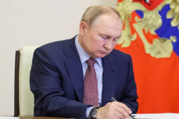 Ông Putin phê duyệt lệnh cấm mang thai hộ cho người nước ngoài