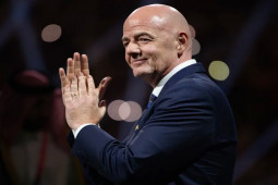 Bóng đá - Tin mới nhất bóng đá tối 20/12: Chủ tịch FIFA muốn tổ chức World Cup 3 năm 1 lần