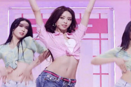 Làm đẹp - Cô gái Hàn Quốc mới 19 tuổi bất ngờ gây bão mạng vì thân hình "đẹp không tưởng"