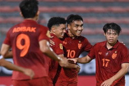 Bóng đá - Trực tiếp bóng đá Brunei - Thái Lan: Bàn thắng tới tấp (Hết giờ)