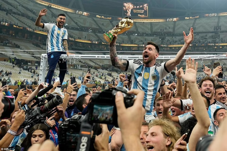 Lionel Messi (bóng đá) và khoảnh khắc đưa anh vượt lên cả những huyền thoại danh tiếng