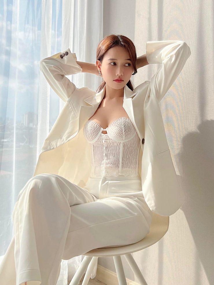 Nhung Gumiho (Quảng Bình)&nbsp;được biết tới là diễn viên, MC, mẫu ảnh...&nbsp;
