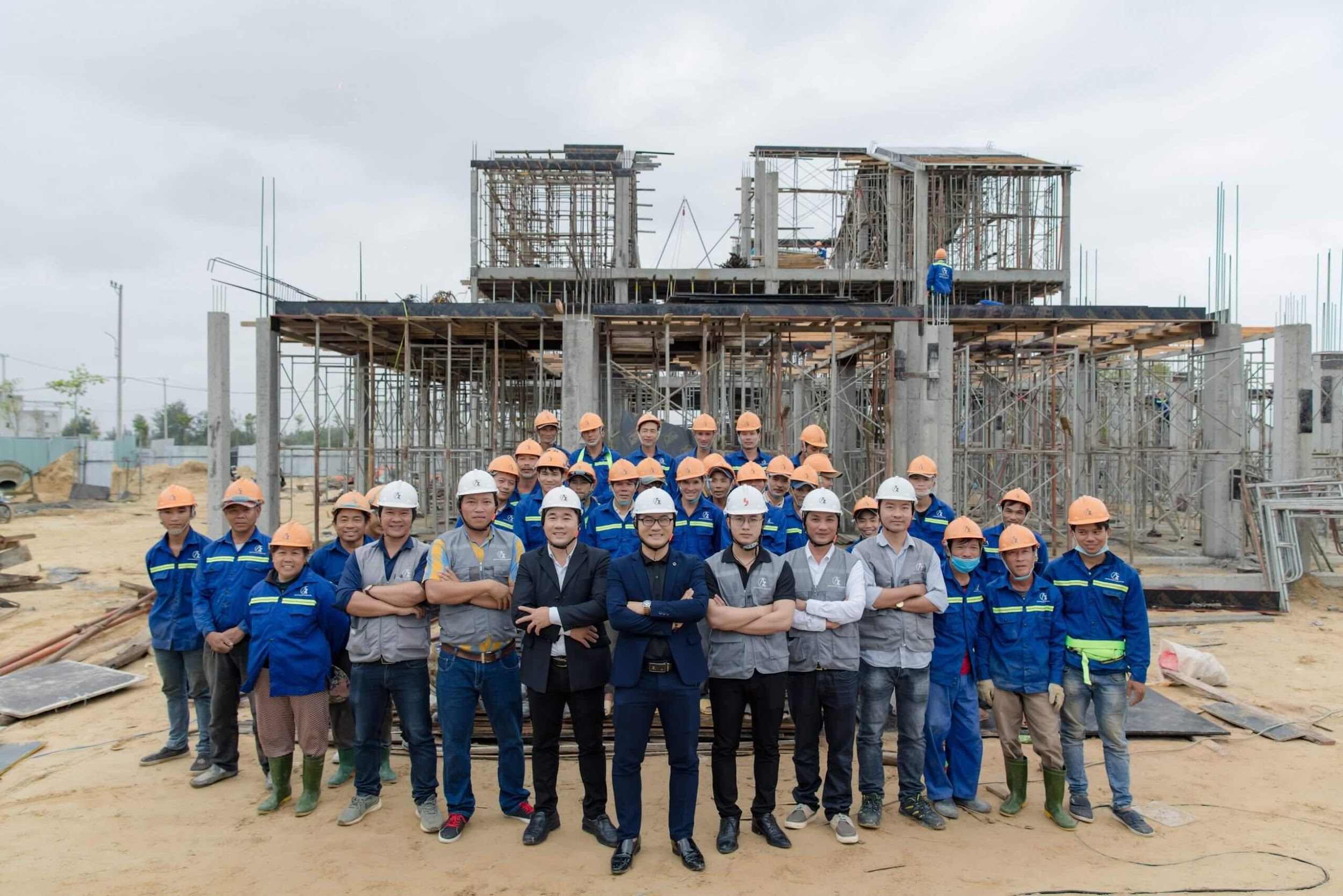 Một số chia sẻ từ những người đầu ngành về AZGROUP