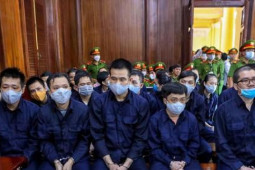 Tin tức trong ngày - Vụ Alibaba: Nhiều bị cáo khóc, nói chỉ làm theo chỉ đạo của Nguyễn Thái Luyện