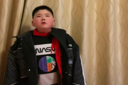 Bạn trẻ - Cuộc sống - Cậu bé thi được 99/100 điểm vẫn bị bố mẹ mắng khiến dân mạng bức xúc