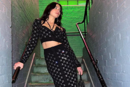 Thời trang - Bạn nên mặc gì để thật cuốn hút trong đêm giao thừa 2023