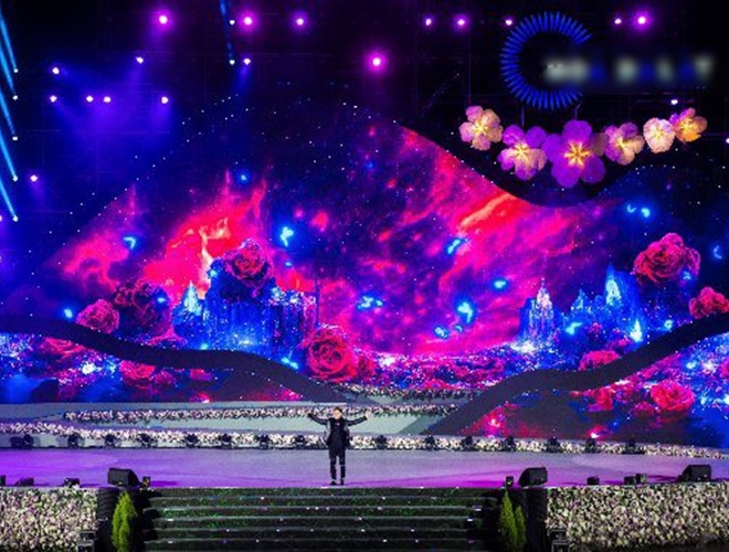 Tuấn Hưng diễn trong&nbsp;Festival Hoa Đà Lạt 2022