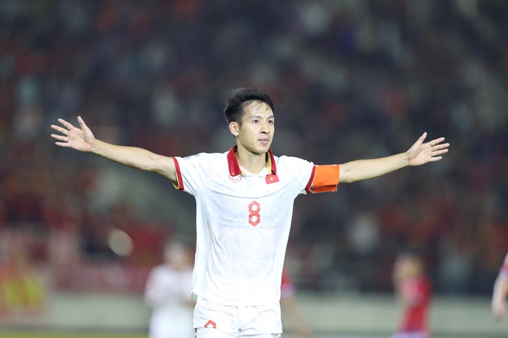 Trực tiếp bóng đá Lào - Việt Nam: Văn Thanh ấn định chiến thắng đậm đà (AFF Cup) - 15