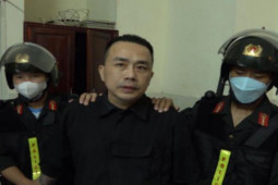 Khởi tố, bắt giam Việt kiều dọa tung ảnh “nóng” để cưỡng đoạt tiền của người tình