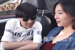 Clip hài hước - Hiểu nhầm ý sếp, cô gái có hành động khó tin