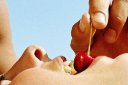 Sức khỏe đời sống - Nguy cơ mắc bệnh lây truyền qua đường tình dục khi thực hiện "trải nghiệm mới"