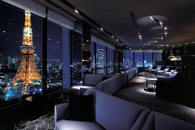 Khách sạn Prince Park Tower Tokyo là khách sạn duy nhất ở Nhật Bản cung cấp cho du khách tầm nhìn toàn cảnh ra tháp Tokyo. Tầng 33 là nơi lý tưởng để thư giãn và ngắm nhìn thành phố trong ánh hào quang rực rỡ với ly cocktail trong tay.
