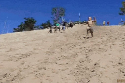 Tranh vui - Những tình huống ngã "sấp mặt" khi thể hiện thất bại thảm hại