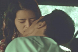 Phim - "Nữ hoàng cảnh nóng" tát sưng mặt Song Hye Kyo trong phim mới