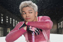 Nhạc - Trọng Hiếu gây bất ngờ với phong cách thời trang phi giới tính cùng kiều nữ "Rap Việt"