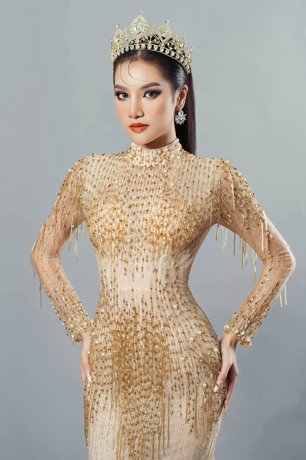 Dàn Hoa hậu, Á hậu này sẽ đảm nhận vị trí quan trọng như vedette, first-face trong các bộ sưu tập của 6 nhà thiết kế, thương hiệu Việt Nam và quốc tế của NTK Đắc Ngọc, Thảo Nguyễn, NTK Cao Minh Tiến...