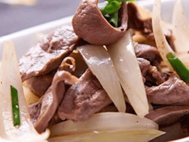 Sức khỏe đời sống - Bổ sung hành tây để ngăn ngừa cảm lạnh, cảm cúm, nhưng 4 nhóm người này lại được khuyến cáo không nên ăn