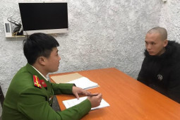 Pháp luật - Xin nhường lối đi tại quán nhậu, nam thanh niên bị 3 tên côn đồ vây chém