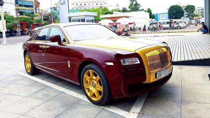 Xe siêu sang Rolls-Royce Ghost mạ vàng từng thuộc sở hữu của ông Trịnh Văn Quyết. Ảnh: Thanh Niên