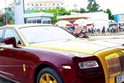 Xe Rolls-Royce Ghost mạ vàng của ông Trịnh Văn Quyết hạ giá lần 5 tìm khách mua
